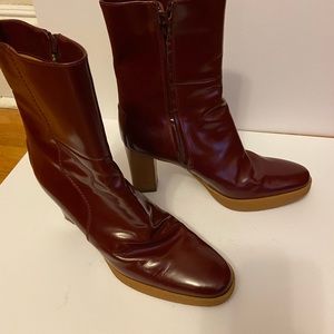 TODS Red Patent Leather Booties with heel